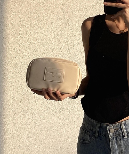 LA VORAGINE(ラ ヴォラジネ)の「マルチトラベルメイクポーチ(ポーチ・レディース・ライトベージュ/ピンク/シルバー・FREE)」の11枚目の写真