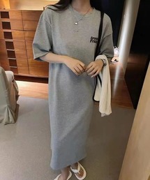 バックロゴプリントTシャツワンピース