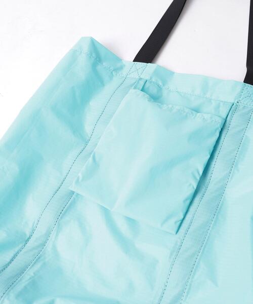 coen(コーエン)の「ナイロンリップストップパッカブルトートバッグ(トートバッグ・レディース・ライトブルー/ブラック/ホワイト・FREE)」の10枚目の写真