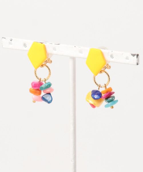 tone(トーン)の「【atelier*mio】ポリマークレイ × シェルビジュー costume jewelry イヤリング(イヤリング・レディース・ブラック/レッド/グリーン/イエロー/パープル/グリーン系その他/ブルー/ブラック系その他/ホワイト/レッド系その他/ブラック系その他2/ブルー系その他・FREE)」の11枚目の写真