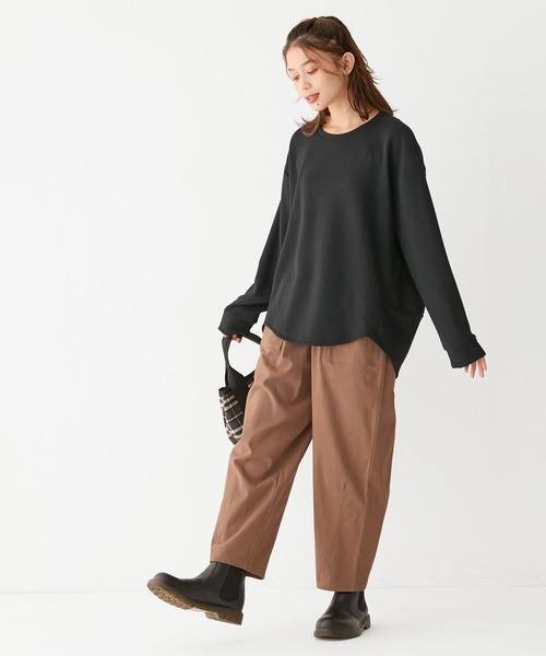 Viola e Viola(ヴィオラエヴィオラ)の「裏ファー後たっぷりゆるプルオーバー(Tシャツ/カットソー・レディース・ブラック/モカ/グリーン・M/3L/4L/5L/L/LL)」の6枚目の写真