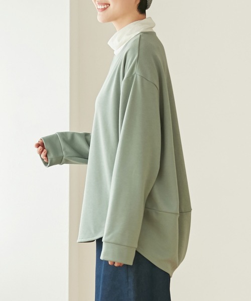 Viola e Viola(ヴィオラエヴィオラ)の「裏ファー後たっぷりゆるプルオーバー(Tシャツ/カットソー・レディース・ブラック/モカ/グリーン・M/3L/4L/5L/L/LL)」の12枚目の写真