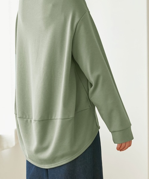 Viola e Viola(ヴィオラエヴィオラ)の「裏ファー後たっぷりゆるプルオーバー(Tシャツ/カットソー・レディース・ブラック/モカ/グリーン・M/3L/4L/5L/L/LL)」の16枚目の写真