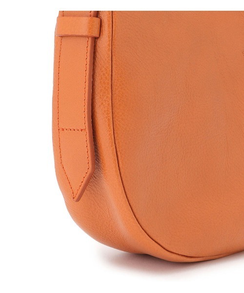 IL BISONTE(イルビゾンテ)の「IL BISONTE / ORIGINAL LEATHER / ショルダーバッグ(ショルダーバッグ・レディース・グリーン/ブラック/ダークブラウン/ライトブラウン/グレー/ナチュラル・FREE)」の19枚目の写真