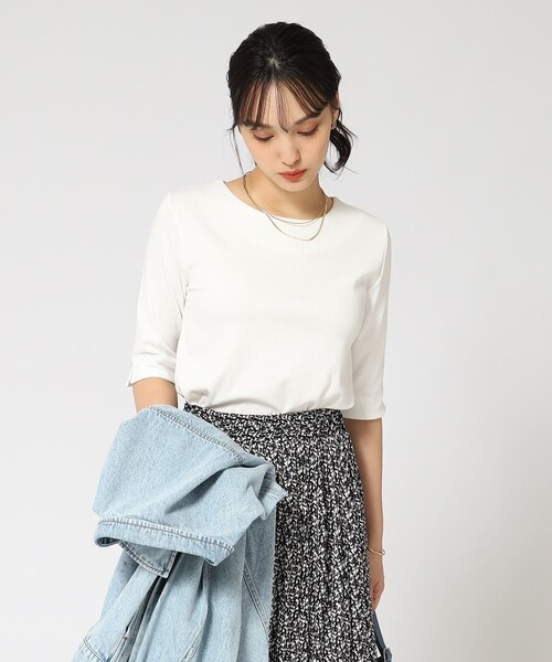 DRESKIP(ドレスキップ)の「◆【ロングシーズン重宝する】縦ラインで細見え クルーネック5分袖トップス(Tシャツ/カットソー・レディース・サンドベージュ/オフホワイト/ブラック/ブラック系2・03/04/02)」の15枚目の写真