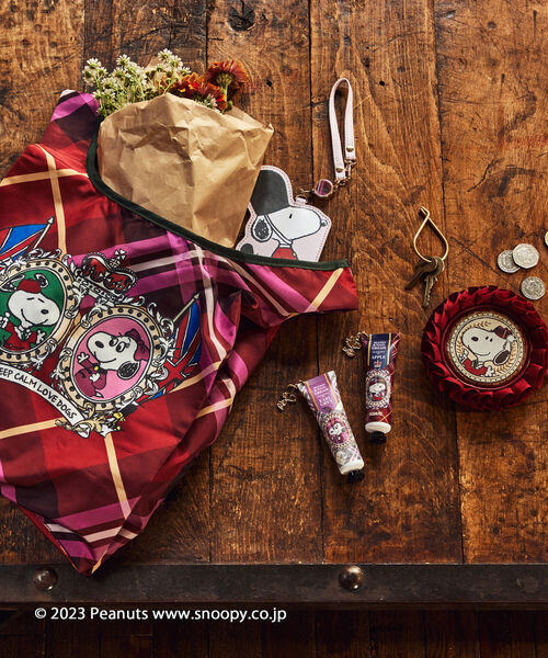 Afternoon Tea(アフタヌーンティー)の「チャーム付きハンドクリーム/PEANUTS(ハンドケア/ハンドクリーム・レディース・レッド/ピンク・ONE SIZE)」の3枚目の写真