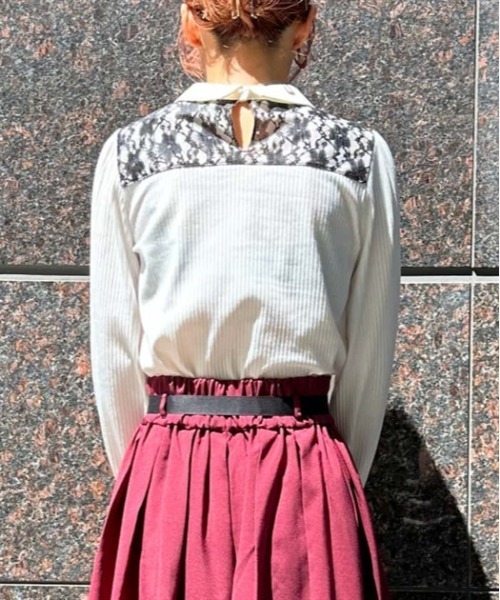 axes femme(アクシーズファム)の「ローズチャーム付トップス(Tシャツ/カットソー・レディース・ブラック/ホワイト/ワイン・FREE)」の7枚目の写真