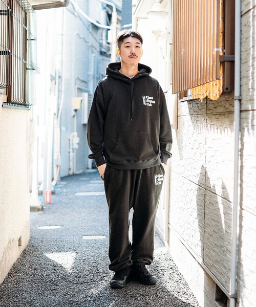 BEAMS T（ビームスティー）の「Chaos Fishing Club × Radiall / Chrome Letters Hoodie（パーカー・メンズ・ブラック/グレー・L/XL/M）」の6枚目の写真
