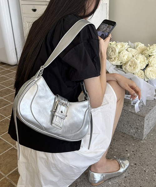 Miniministore(ミニミニストア)の「ホーボーバッグ 韓国 ハーフムーンバッグ(ハンドバッグ・レディース・シルバー/ブラック・フリー)」の17枚目の写真