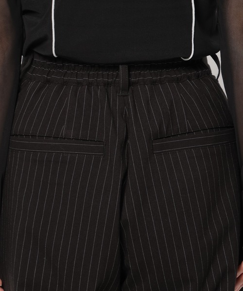 PAGEBOY（ページボーイ）の「ドロストパイピングパンツ（その他パンツ・レディース・グレイッシュベージュ/チャコールグレー/ストライプ・FREE）」の16枚目の写真