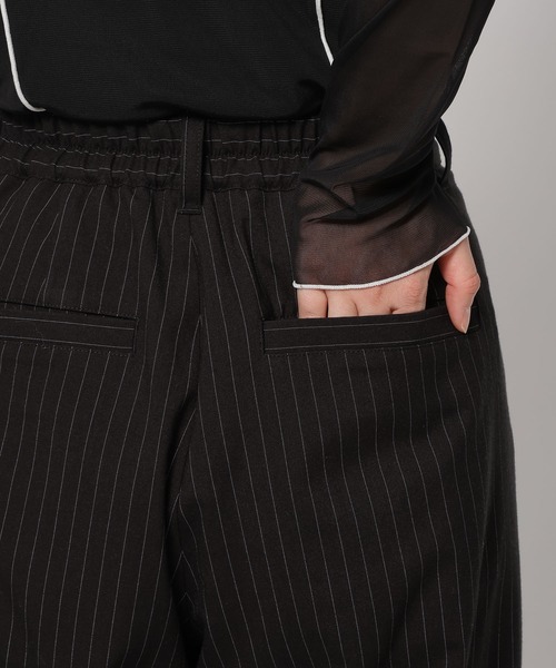PAGEBOY（ページボーイ）の「ドロストパイピングパンツ（その他パンツ・レディース・グレイッシュベージュ/チャコールグレー/ストライプ・FREE）」の18枚目の写真