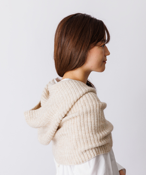 Rouge vif(ルージュヴィフ)の「【FRATELLI TALLI / フラテリータリー】フード型ネックウォーマー(その他小物・レディース・オフホワイト/モカ・フリー)」の6枚目の写真