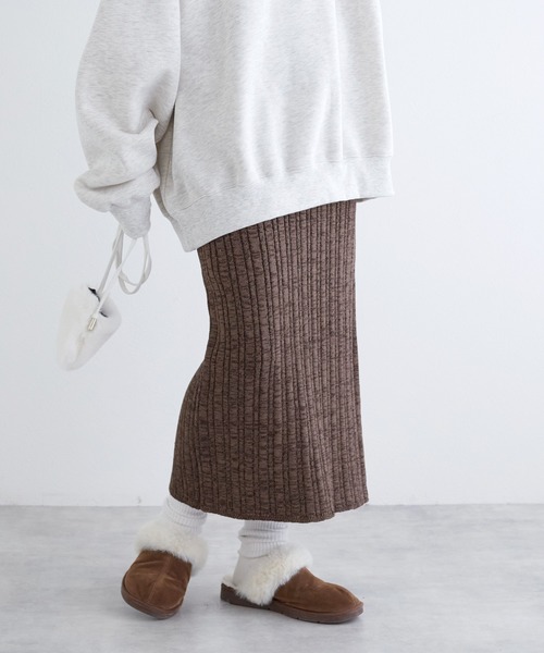 w closet（ダブルクローゼット）の「ランダムリブタイトニットスカート（スカート・レディース・ベージュ/パープル/ブラウン/ブラック・FREE）」の2枚目の写真