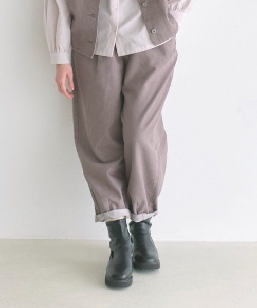 studio CLIP（スタディオクリップ）の「ソフトバレルデニムパンツ[プチ・プラスサイズあり]（デニムパンツ・レディース・モカ/インディゴブルー/ライトブルー/グレー・MEDIUM/LARGE/ﾌﾘｰ(L)/PF）」の2枚目の写真