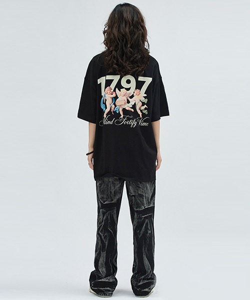 Ressaca(レサーカ)の「オーバーサイズ エンジェルロゴバックプリントTシャツ(Tシャツ/カットソー・メンズ・ブラック/ブラウン/ベージュ・L/M/XL)」の6枚目の写真