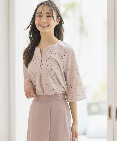 ANY SIS（エニィスィス）の「【接触冷感・吸水速乾・UVケア】エアリードレープスムース 七分袖 ブラウス（シャツ/ブラウス・レディース・ライトグリーン系/ネイビー系9/ホワイト系/ホワイト系1/ライトグレー系9/ブルー系・2）」の10枚目の写真