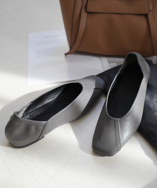 AmiAmi（アミアミ）の「スクエアトゥフォーマル携帯シューズ/収納ポーチ付きスリッパ（その他シューズ・レディース・グレー/ブラック・L/LL/M/S）」の5枚目の写真