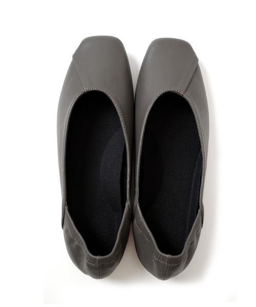 AmiAmi（アミアミ）の「スクエアトゥフォーマル携帯シューズ/収納ポーチ付きスリッパ（その他シューズ・レディース・グレー/ブラック・L/LL/M/S）」の13枚目の写真