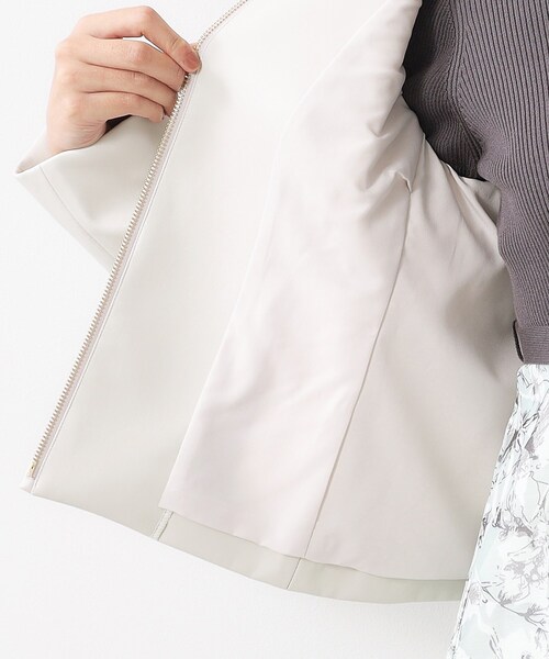 index(インデックス)の「◆≪S-LLsize≫ シンセティックレザーノーカラーブルゾン【ストレッチ/洗える】(ブルゾン・レディース・ブラック/ライトベージュ/ナチュラル・40/38/42/36)」の22枚目の写真