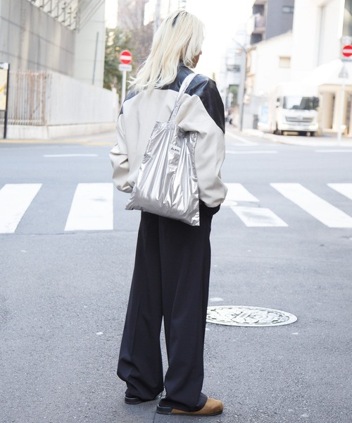 ALAND(エーランド)の「【UNISEX】ALAND/シャイニートート 2107637(トートバッグ・レディース・レッド/グレー/ブルー・ONE SIZE)」の6枚目の写真