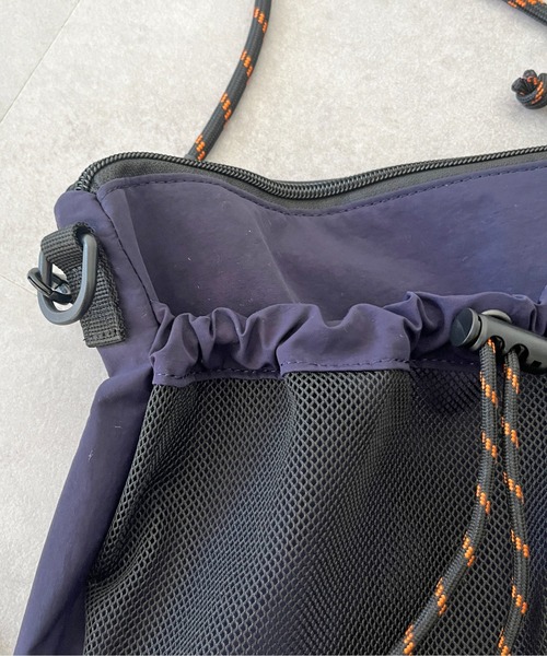 UNIVERSAL OVERALL（ユニバーサルオーバーオール）の「パラコードナイロンメッシュショルダー（ショルダーバッグ・メンズ・ネイビー/オレンジ/ブラック・FREE）」の22枚目の写真