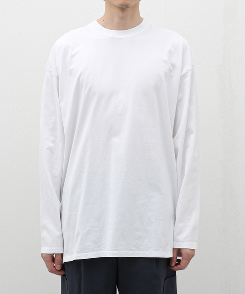 CALMER（カルメール）の「【CALMER / カルメール】別注 ナチュラルダイ ロング Tシャツ（Tシャツ/カットソー・メンズ・チャコールグレー/スカイブルー/ホワイト・MEDIUM/LARGE）」の2枚目の写真