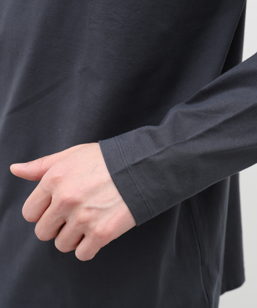 CALMER（カルメール）の「【CALMER / カルメール】別注 ナチュラルダイ ロング Tシャツ（Tシャツ/カットソー・メンズ・チャコールグレー/スカイブルー/ホワイト・MEDIUM/LARGE）」の11枚目の写真