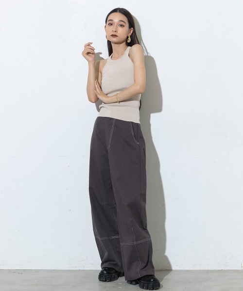 SEN TOKYO(セントーキョー)の「スタイルアップ効果も叶える。配色ステッチカーブパンツ(その他パンツ・レディース・ブラック/チャコール・FREE)」の22枚目の写真