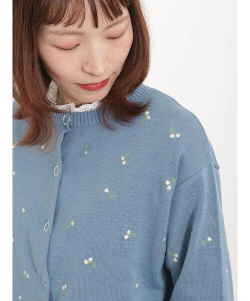Samansa Mos2（サマンサ モスモス）の「花柄刺繍リングドットボタンカーディガン（カーディガン/ボレロ・レディース・ブルー/ブラック/ミント/キナリ・F）」の4枚目の写真
