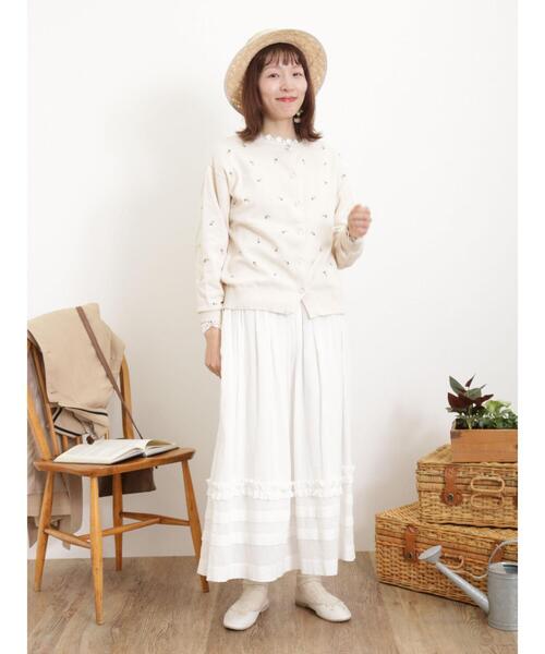 Samansa Mos2（サマンサ モスモス）の「花柄刺繍リングドットボタン