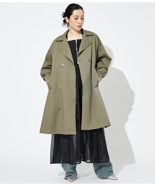 Settimissimo（セッティミッシモ）の「エステルニット切替 デザイン トレンチコート サイドスリット（トレンチコート・レディース・グレイッシュベージュ/カーキ・FREE）」の3枚目の写真