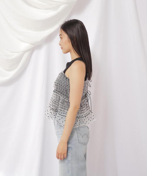 JILL by JILL STUART（ジルバイジルスチュアート）の「BACKリボンスモッキングキャミ（キャミソール・レディース・ブラック/ホワイト系その他2・FREE）」の10枚目の写真
