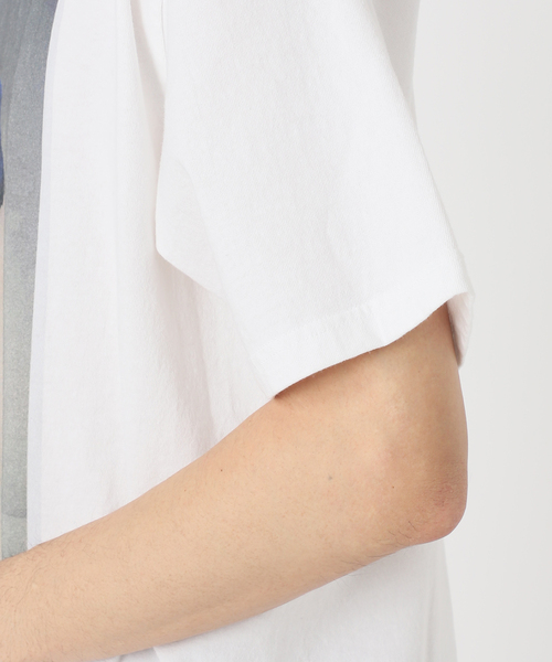 EDIFICE（エディフィス）の「【YVES KLEIN / イヴ クライン】別注 グラフィック プリント Tシャツ（Tシャツ/カットソー・メンズ・ブラック/ネイビー/ホワイト系その他/ホワイト/ブラック系その他・LARGE/MEDIUM）」の22枚目の写真