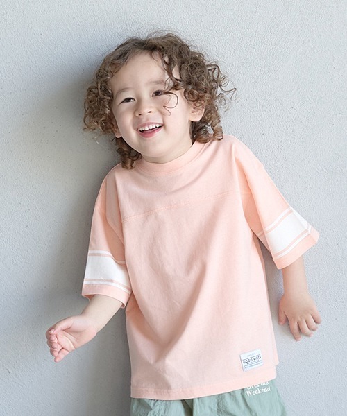 b・ROOM（ビールーム）の「【接触冷感】【どちらが前でもOK!】袖ラインプリント半袖Tシャツ（Tシャツ/カットソー・キッズ・オフホワイト/グレイッシュブルー/ライム/シルバーグレー/オレンジ・100cm/110cm/120cm/130cm/140cm/150cm）」の5枚目の写真