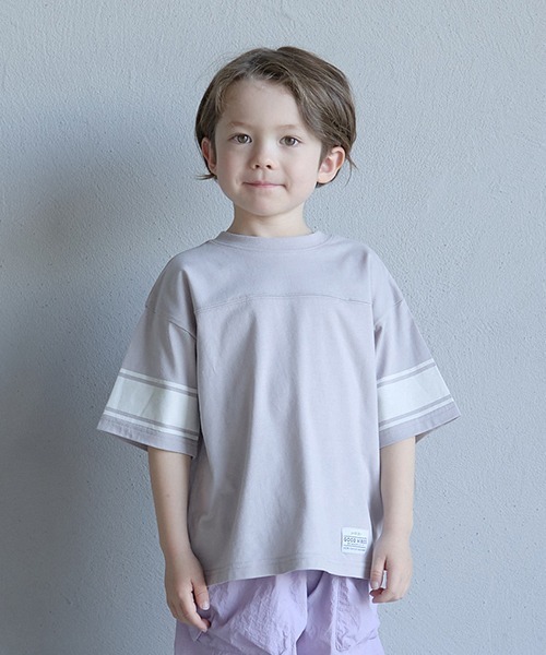 b・ROOM（ビールーム）の「【接触冷感】【どちらが前でもOK!】袖ラインプリント半袖Tシャツ（Tシャツ/カットソー・キッズ・オフホワイト/グレイッシュブルー/ライム/シルバーグレー/オレンジ・100cm/110cm/120cm/130cm/140cm/150cm）」の3枚目の写真