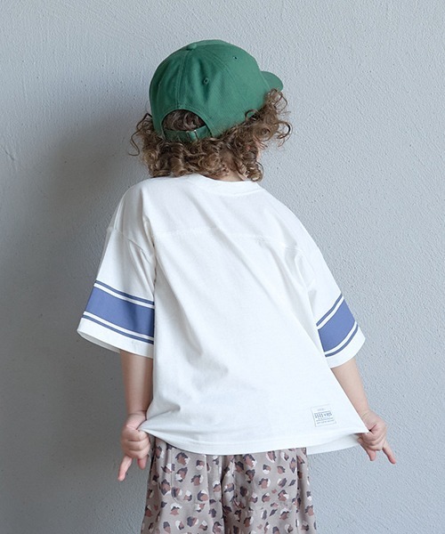 b・ROOM（ビールーム）の「【接触冷感】【どちらが前でもOK!】袖ラインプリント半袖Tシャツ（Tシャツ/カットソー・キッズ・オフホワイト/グレイッシュブルー/ライム/シルバーグレー/オレンジ・100cm/110cm/120cm/130cm/140cm/150cm）」の15枚目の写真