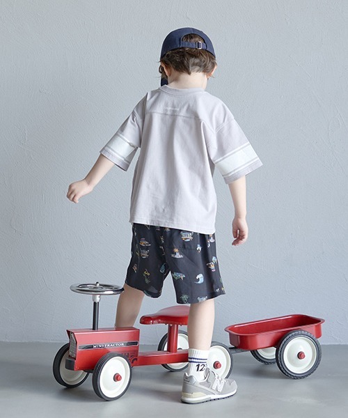 b・ROOM（ビールーム）の「【接触冷感】【どちらが前でもOK!】袖ラインプリント半袖Tシャツ（Tシャツ/カットソー・キッズ・オフホワイト/グレイッシュブルー/ライム/シルバーグレー/オレンジ・100cm/110cm/120cm/130cm/140cm/150cm）」の8枚目の写真