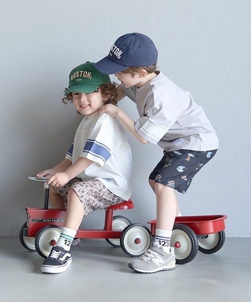 b・ROOM（ビールーム）の「【接触冷感】【どちらが前でもOK!】袖ラインプリント半袖Tシャツ（Tシャツ/カットソー・キッズ・オフホワイト/グレイッシュブルー/ライム/シルバーグレー/オレンジ・100cm/110cm/120cm/130cm/140cm/150cm）」の22枚目の写真