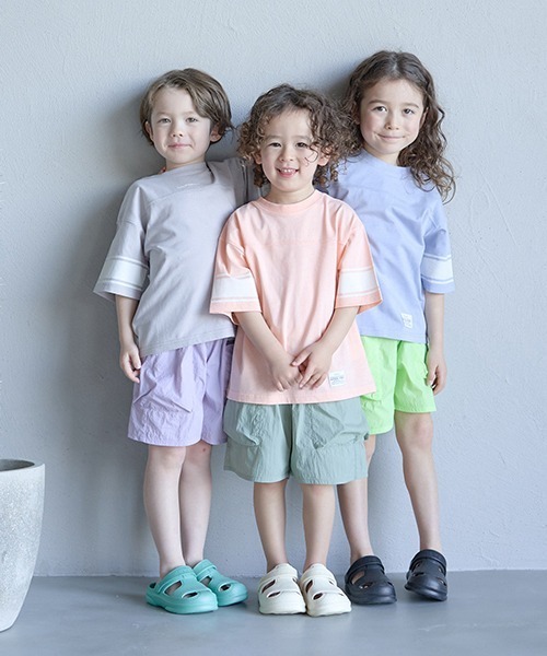 b・ROOM（ビールーム）の「【接触冷感】【どちらが前でもOK!】袖ラインプリント半袖Tシャツ（Tシャツ/カットソー・キッズ・オフホワイト/グレイッシュブルー/ライム/シルバーグレー/オレンジ・100cm/110cm/120cm/130cm/140cm/150cm）」の21枚目の写真