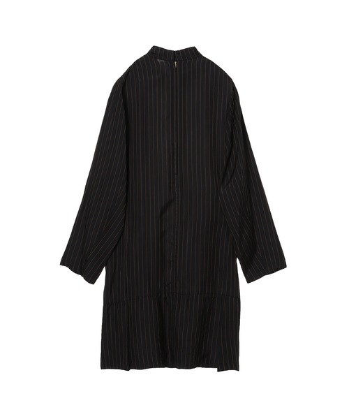 TOGA PULLA（トーガ　プルラ）の「TOGA PULLA Cupra stripe dress TZ32-FH983（ワンピース・レディース・ネイビー/ブラック・MEDIUM）」の6枚目の写真