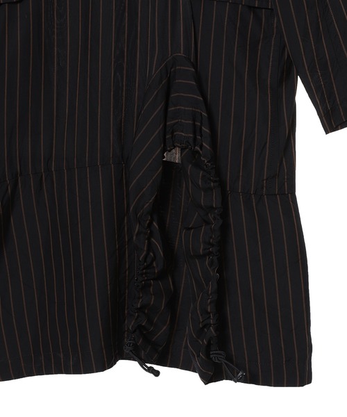 TOGA PULLA（トーガ　プルラ）の「TOGA PULLA Cupra stripe dress TZ32-FH983（ワンピース・レディース・ネイビー/ブラック・MEDIUM）」の3枚目の写真