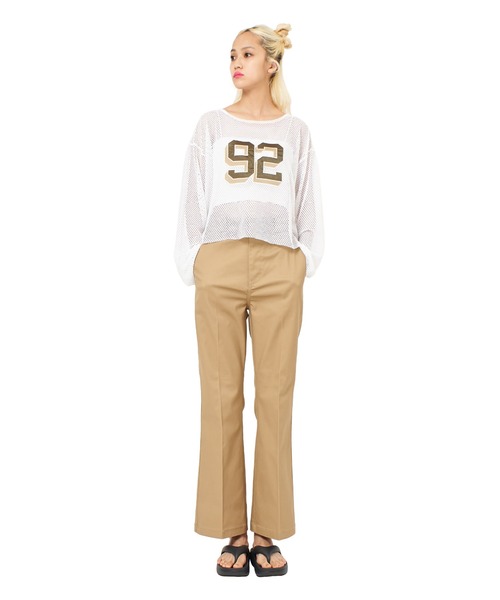 Dickies(ディッキーズ)の「DICKIES ストレッチツイルフレアパンツ(その他パンツ・レディース・ベージュ/ライトベージュ/ブラック・L/M)」の17枚目の写真