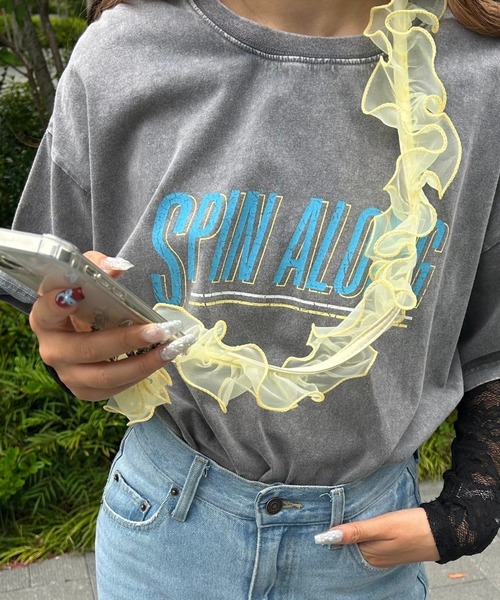 WEGO(ウィゴー)の「WEGO/フリルストラップ(スマホグッズ・レディース・ブラック/グレー/ピンク/ホワイト/イエロー/サックスブルー・FREE)」の5枚目の写真