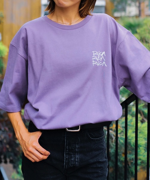 RVCA（ルーカ）の「RVCA メンズ SCRAWLS Ｔシャツ 【2024年夏モデル】/ルーカバックプリント半袖Tシャツ（Tシャツ/カットソー・メンズ・パープル/ホワイト/ブラック・SMALL/MEDIUM/LARGE/X-LARGE）」の21枚目の写真