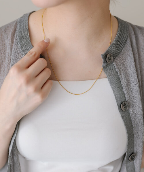 ear PAPILLONNER（イアパピヨネ）の「《金属アレルギー対応/ステンレス/通勤/シンプル》スネークY字ネックレス（ネックレス・レディース・シルバー/ゴールド・FREE）」の19枚目の写真