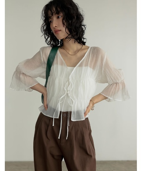 Re:EDIT（リエディ）の「[新色追加]楊柳シアーティアードブラウス（シャツ/ブラウス・レディース・ベージュ/ピンク/ホワイト/ブラック/ブルー・LARGE/MEDIUM）」の6枚目の写真