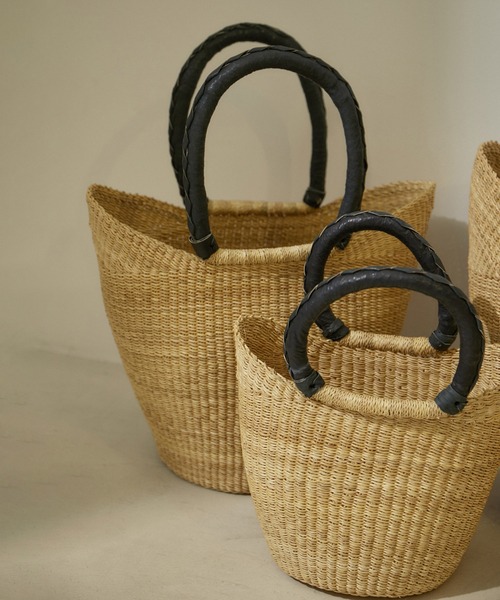 SALON adam et rope'(サロン アダム エ ロペ)の「ボルガ丸底ニケフォルムバスケットS/無地黒ハンドル(かごバッグ・レディース・ベージュ・FREE)」の11枚目の写真