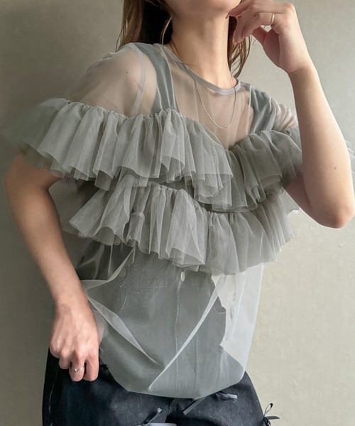 junoah（ジュノア）の「半袖フリルチュールトップス（Tシャツ/カットソー・レディース・ライトグレー/ブラック/アイボリー・X-LARGE/LARGE/MEDIUM）」の3枚目の写真