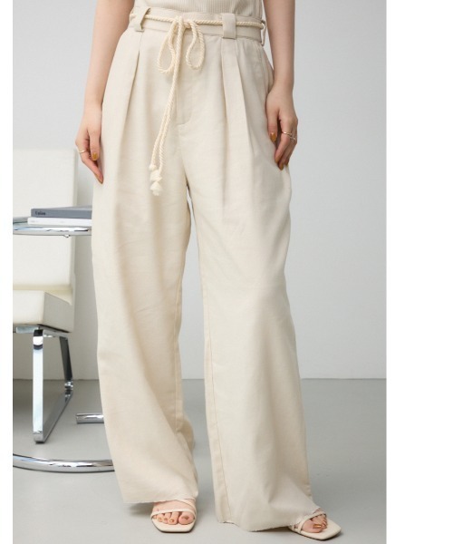 AZUL by moussy（アズールバイマウジー）の「ロープベルトワイドパンツ（その他パンツ・レディース・ブラック/ダークブラウン/ライトベージュ・SMALL/MEDIUM）」の3枚目の写真