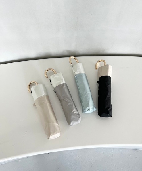 Me%（ミィパーセント）の「【晴雨兼用傘】バイカラーミニカサ 102553（折りたたみ傘・レディース・グレー/ベージュ/ブルー/ブラック・FREE）」の5枚目の写真